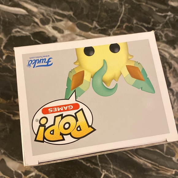 Leafeon Pokemon Funko Pop (866) - Lightly Used with Original Box - Picture 10 of 15